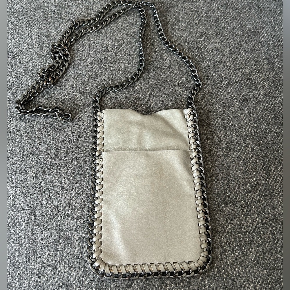 Leather phone pouch